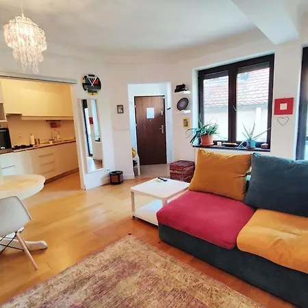 Old Town Bohemian With Garden View Balcony *