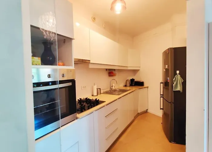 Old Town Bohemian With Garden View Balcony