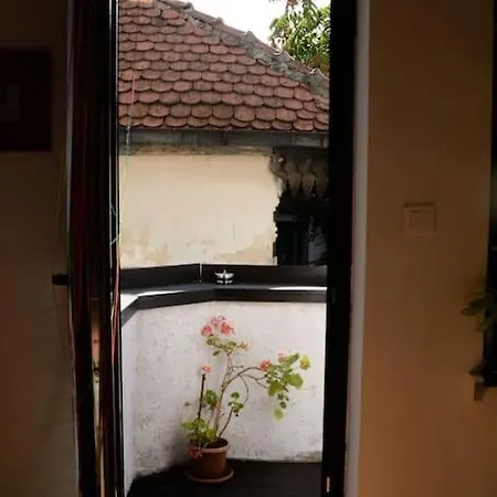 Old Town Bohemian With Garden View Balcony Apartment