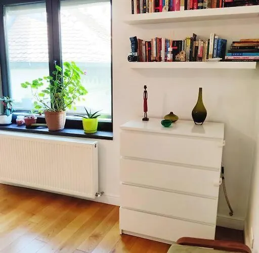 Old Town Bohemian With Garden View Balcony Bukareszt